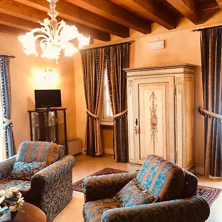 Hotel Antica Dimora Corte Impero 3*