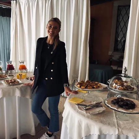 Hotel Antica Dimora Corte Impero 3*